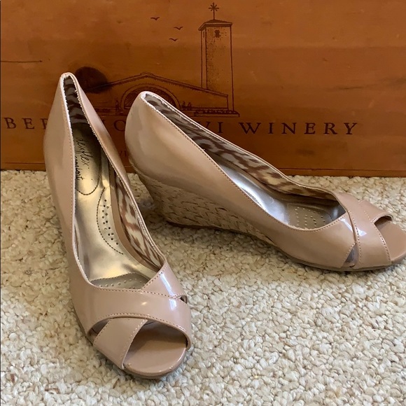 Dexflex Comfort Shoes Wedges Poshmark